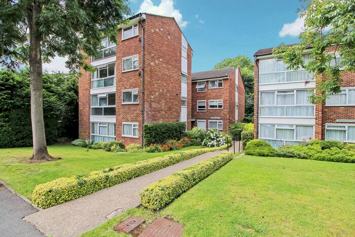 1 Bedroom Flat To Rent In Kelmscott Court, Aran Drive, Stanmore, HA7