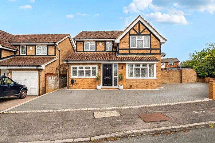 4 Bedroom Detached House For Sale In Shoreham Rise, Near Burnham, Slough, Buckinghamshire, SL2