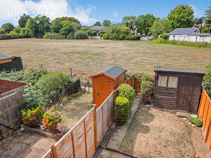 2 Bedroom Terraced House For Sale In Binbrook Close, Lower Earley, Reading, RG6