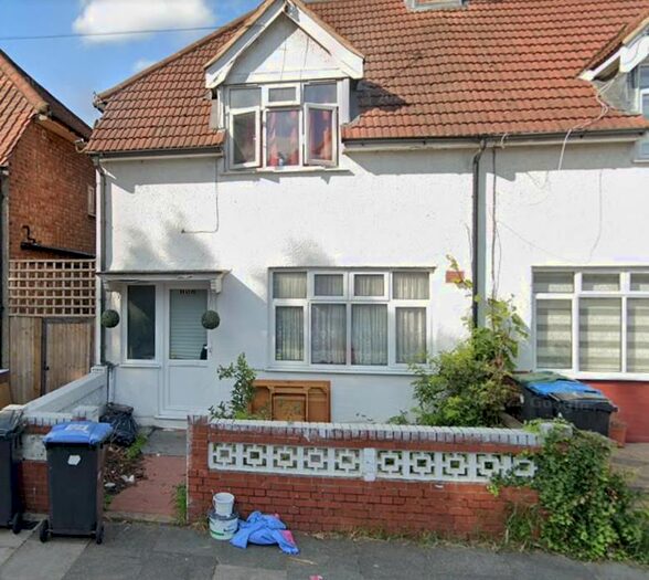 3 Bedroom Property To Rent In Chichester Road, London, N9