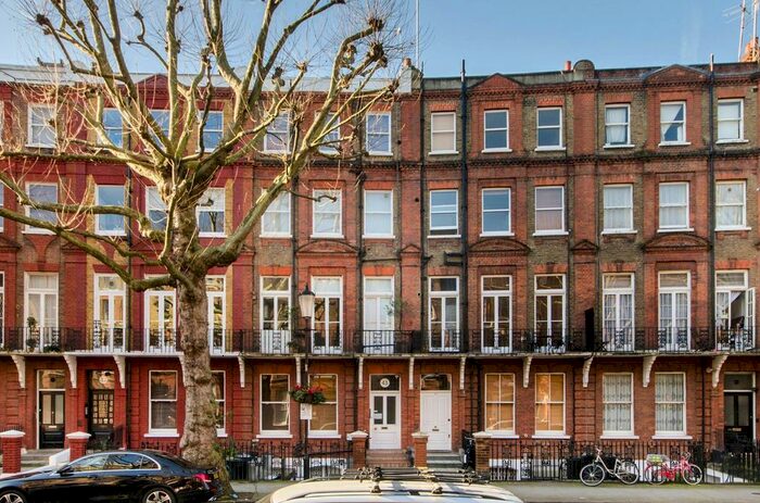 1 Bedroom Flat For Sale In Philbeach Gardens, Earls Court, London, SW5