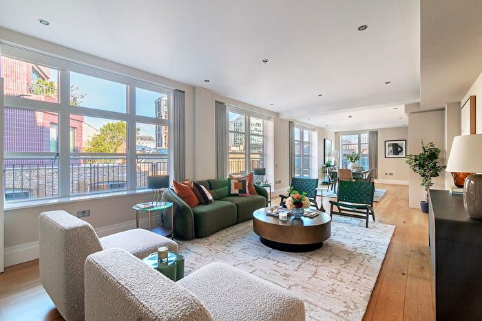 3 Bedroom Flat For Sale In Stukeley Street, Seven Dials, WC2B