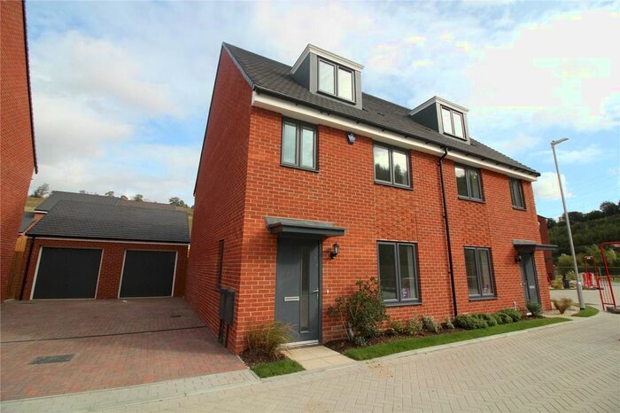 4 Bedroom Semi-Detached House To Rent In Outred Place, Castle Hill, Ebbsfleet Valley, Swanscombe, DA10