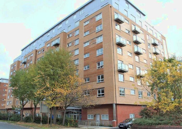 1 Bedroom Apartment To Rent In Cherrydown East, Basildon, Essex, SS16