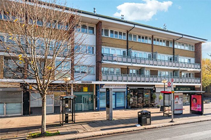 2 Bedroom Flat For Sale In Caledonian Road, London, N1