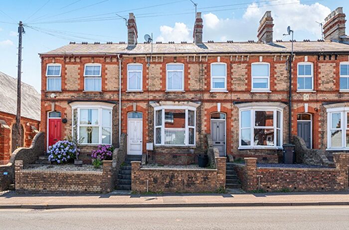 3 Bedroom Terraced House For Sale In Greenway Road, Taunton, Somerset, TA2