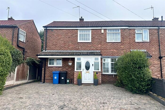 3 Bedroom Semi Detached House To Rent In Marylebone Crescent, Derby, Derbyshire, DE22