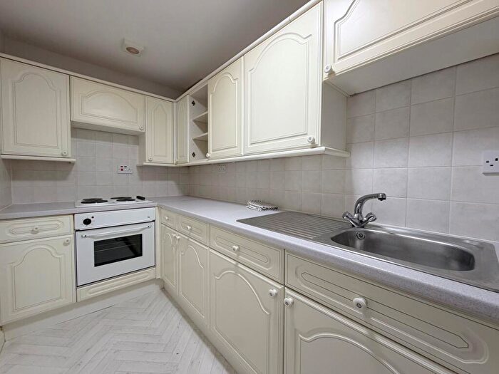 2 Bedroom Apartment To Rent In Burton Road, Overseal, DE12