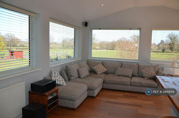2 Bedroom Maisonette To Rent In Hayley Green, Ascot, RG42