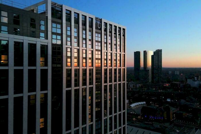 4 Bedroom Apartment To Rent In Union East Tower, Water Street, Manchester, Greater Manchester, M3