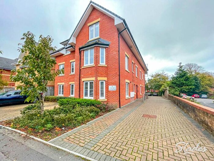 2 Bedroom Apartment To Rent In Florence Road, Boscombe, Bournemouth, BH5