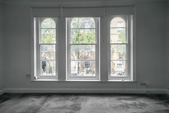 1 Bedroom Flat To Rent In Gloucester Avenue, (), London, NW1