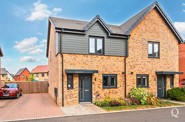 2 Bedroom Semi Detached House For Sale In Serpentine Road, Faversham, Kent, ME13