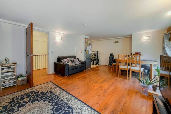 2 Bedroom Flat To Rent In Marlborough Road, Woolwich, London, SE18