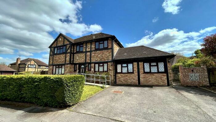 4 Bedroom Detached House To Rent In Acacia Avenue, Owlsmoor, Sandhurst, GU47