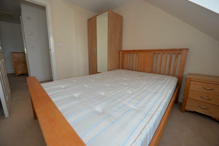 2 Bedroom Flat To Rent In Bournemouth Road, Chandler's Ford, Eastleigh, SO53
