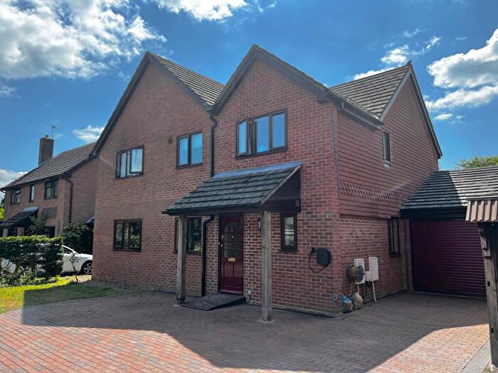 5 Bedroom Detached House For Sale In Hughes Close, Blackfield, Southampton, Hampshire, SO45