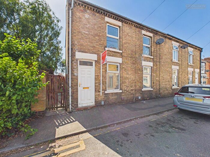 2 Bedroom Semi-Detached House For Sale In Clarence Road, Peterborough, PE1