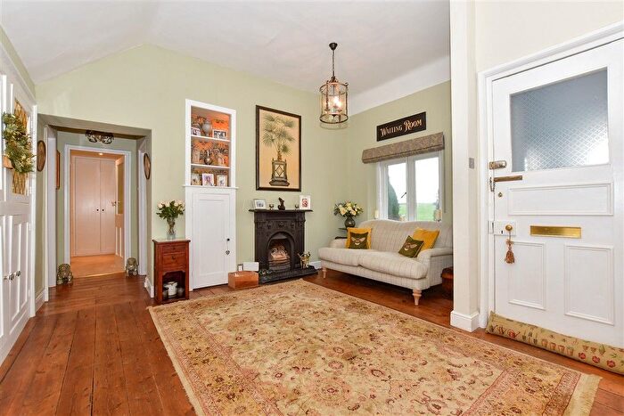 5 Bedroom Detached House For Sale In Dover Road, Eastry, Sandwich, Kent, CT13