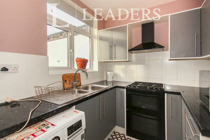 3 Bedroom Semi-Detached House To Rent In Parkgate Road, Coventry, CV6