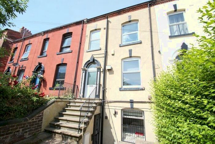 Studio To Rent In Providence Avenue, Woodhouse, Leeds, LS6