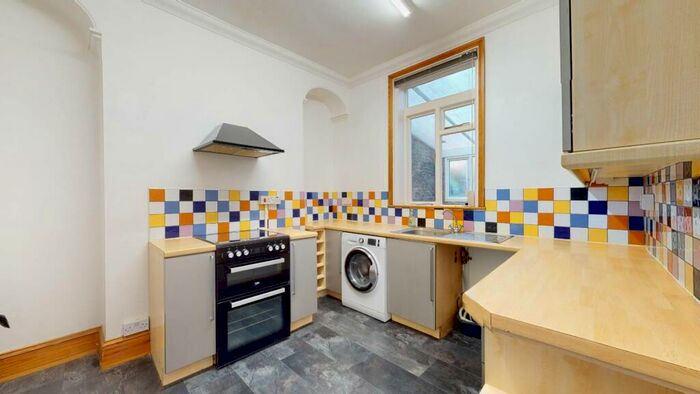 4 Bedroom Flat To Rent In Hardres Street, Ramsgate, CT11