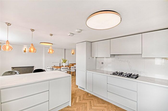 4 Bedroom Flat To Rent In Harley Street, London, W1G