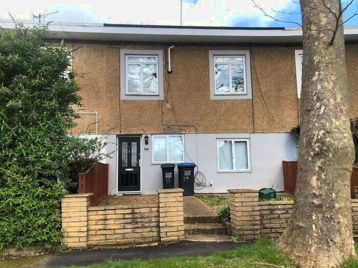 3 Bedroom Terraced House To Rent In Hazel Grove, Hatfield, AL10