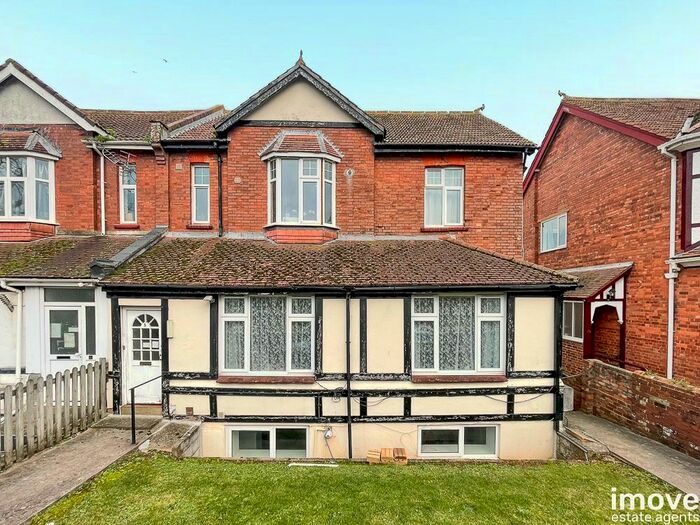 1 Bedroom Flat To Rent In Midvale Road, Paignton, TQ4
