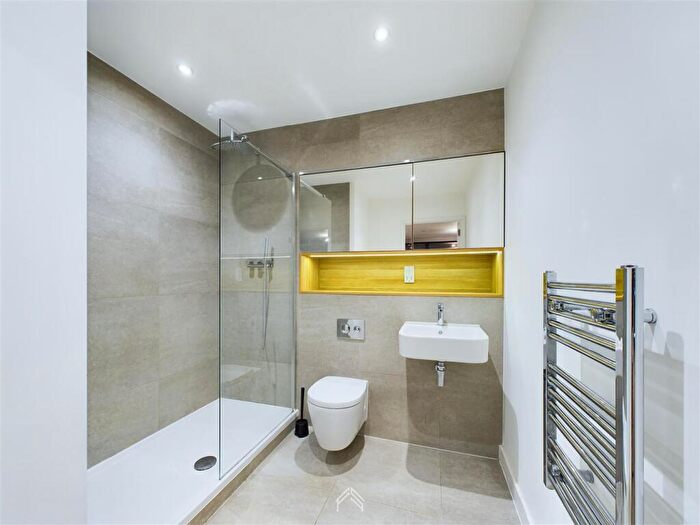 1 Bedroom Flat To Rent In Highgate Hill, London, N19