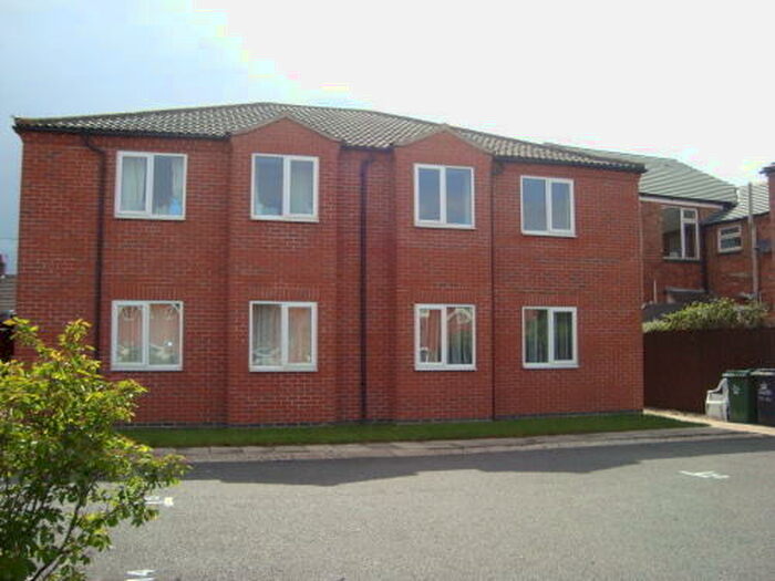 2 Bedroom Apartment To Rent In Cliff Avenue, Loughborough, LE11