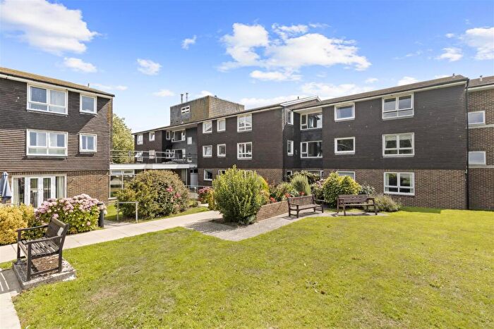 1 Bedroom Flat For Sale In Brookside Avenue, Polegate, BN26
