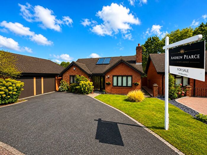 4 Bedroom Detached Bungalow For Sale In Horns End Place, Pinner, HA5