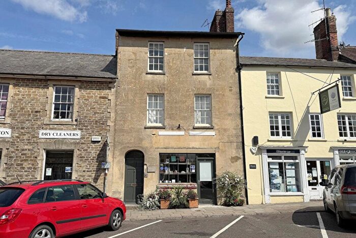 2 Bedroom Terraced House For Sale In High St, Wincanton, Somerset, BA9