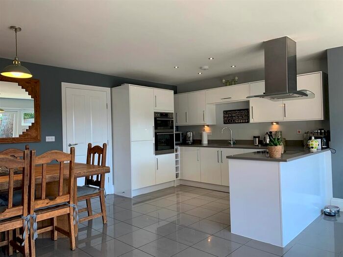 4 Bedroom Mews To Rent In Bridge Meadow, Lymm, WA13