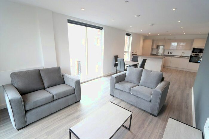 2 Bedroom Flat To Rent In Fairbrother Street, Salford, M5