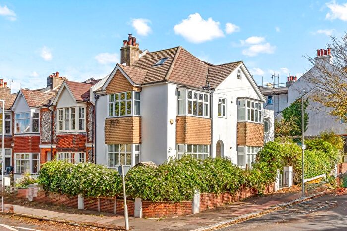 2 Bedroom Flat For Sale In Southdown Avenue, Brighton, BN1