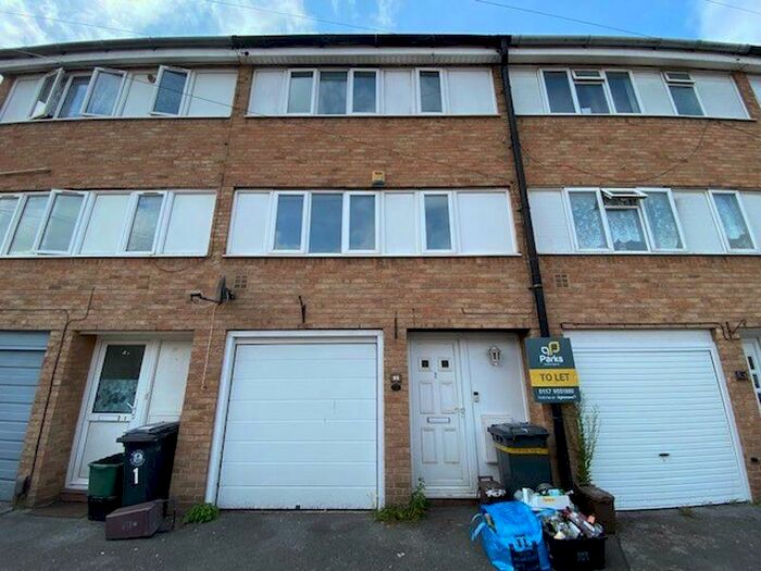 3 Bedroom Terraced House To Rent In Terrell Gardens, Bristol, BS5