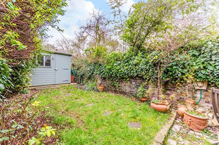 2 Bedroom Flat To Rent In Ripplevale Grove, Barnsbury, London, N1