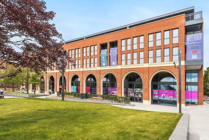 2 Bedroom Apartment To Rent In Exchange Street, Aylesbury, HP20