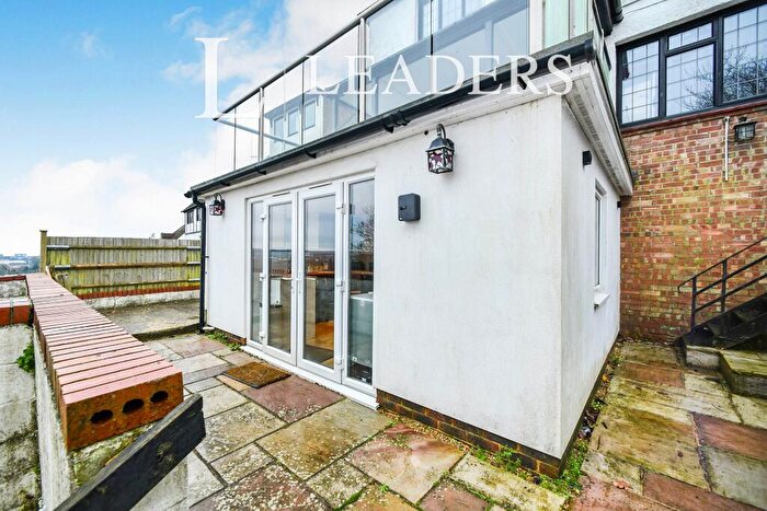 1 Bedroom Flat To Rent In Tivoli Crescent North, BN3