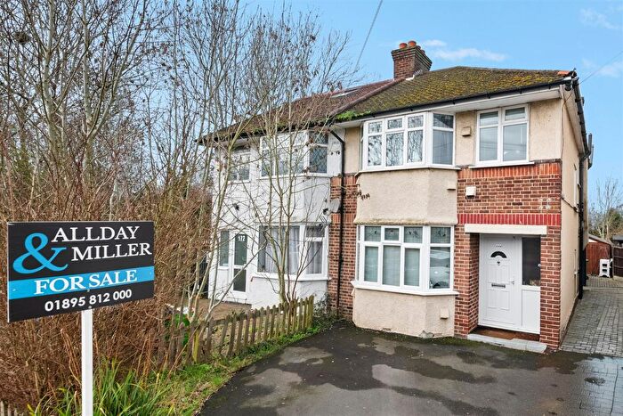 3 Bedroom Semi Detached House For Sale In Islip Manor Road, Northolt, UB5