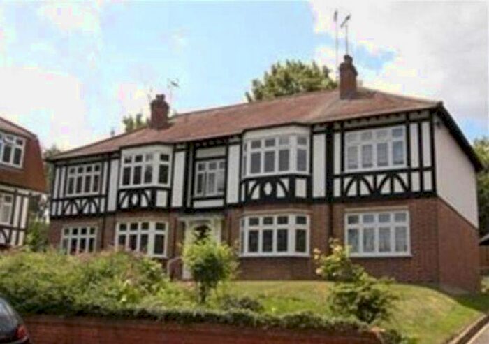 2 Bedroom Flat To Rent In Grange Court, Upper Park, Loughton IG10