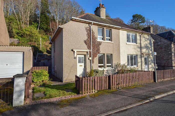 3 Bedroom Semi Detached House For Sale In Bellfield Park, Inverness, IV2