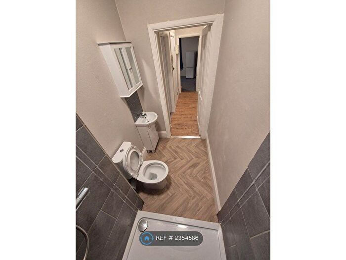 1 Bedroom Flat To Rent In Clarence Road, London, E5