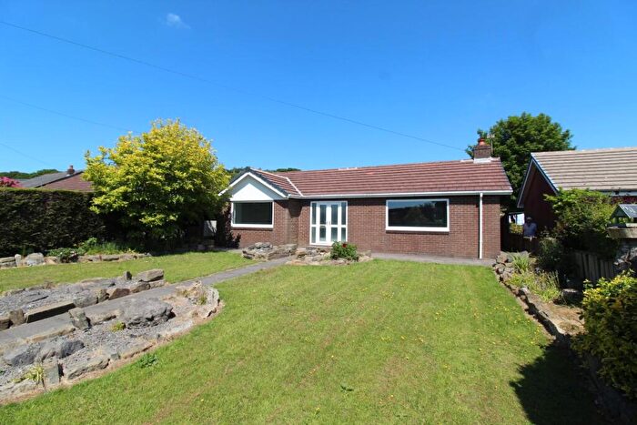 4 Bedroom Detached Bungalow To Rent In Manchester Road, Walmersley, Bury, BL9