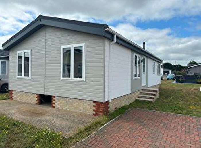 2 Bedroom Park Home For Sale In Rookery Drove Residential Park, IP28