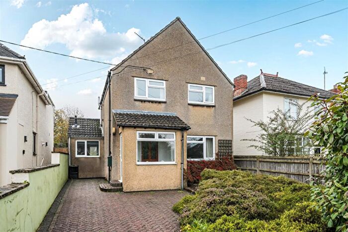 3 Bedroom Detached House For Sale In Walterbush Road, Chipping Norton, OX7