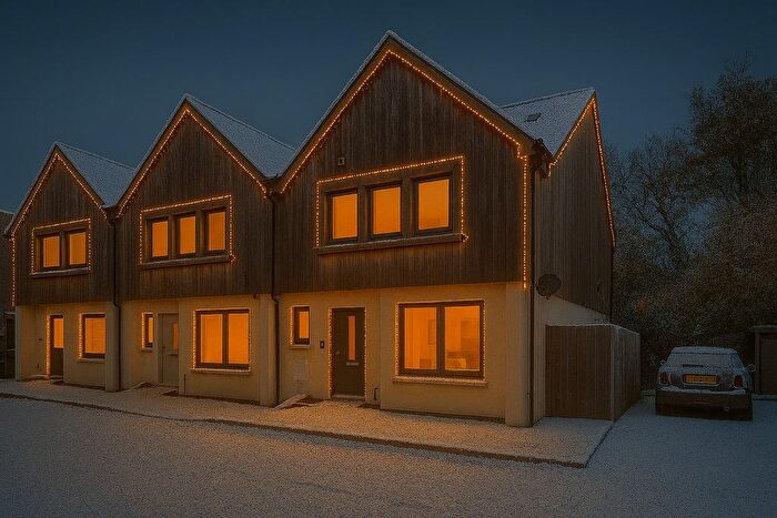 4 Bedroom End Of Terrace House For Sale In Brighton Road, Handcross, Haywards Heath, RH17