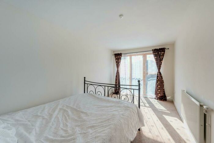 2 Bedroom Flat To Rent In Carshalton Road, Sutton, Carshalton, SM5